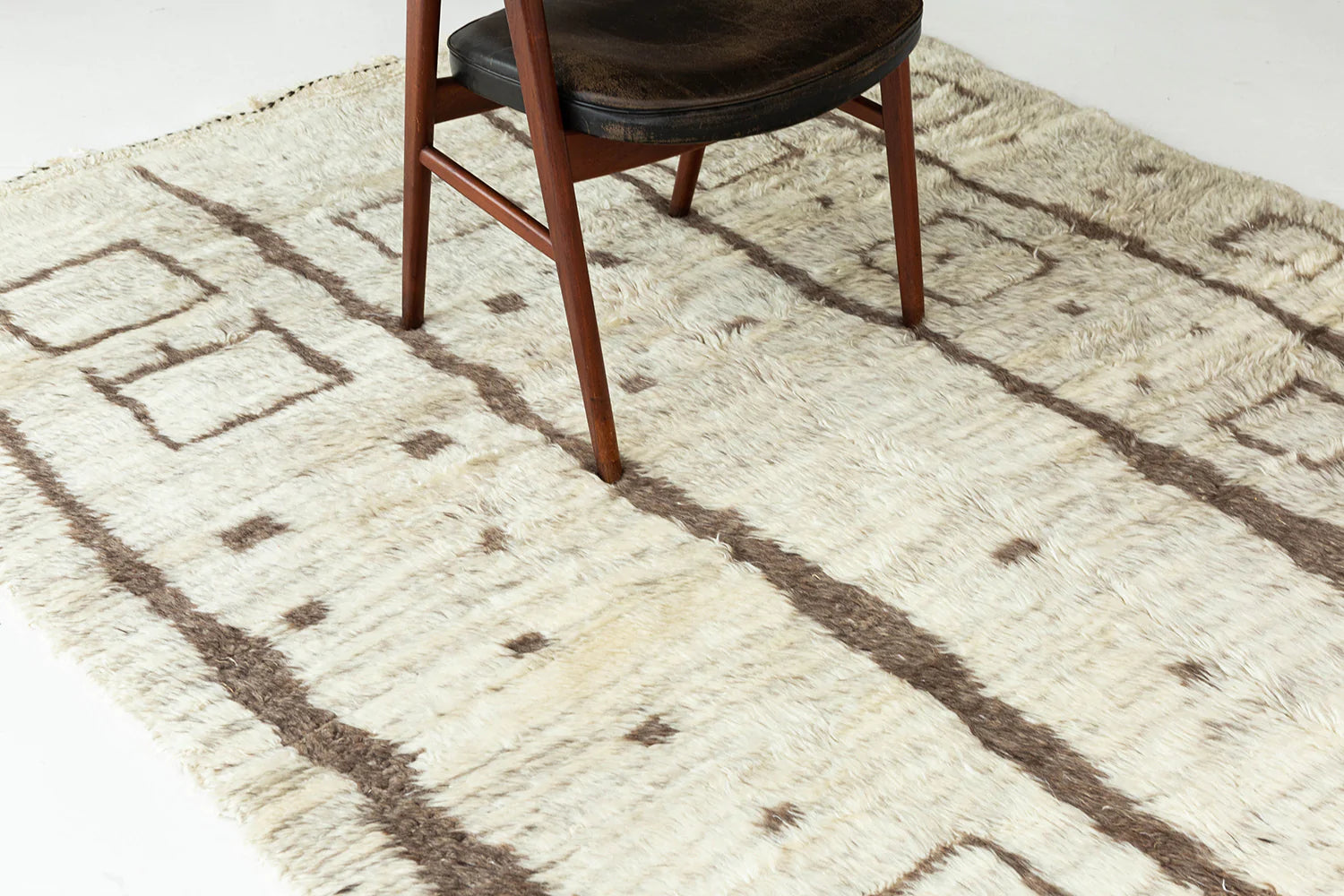 Vintage Beni Ourain Tribe Moroccan  Rug