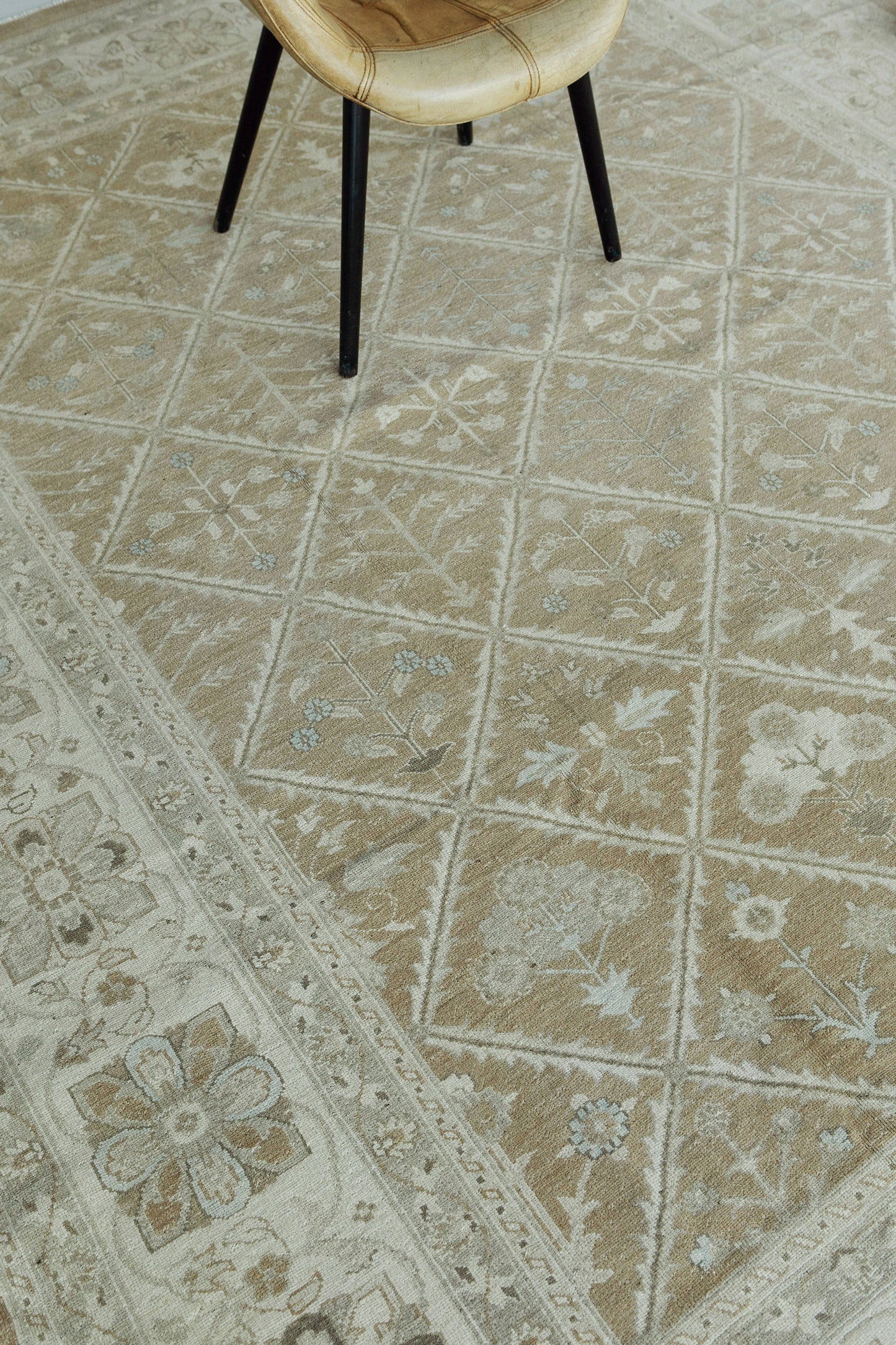 Vintage Style Mahal Panel Design Rug D5141