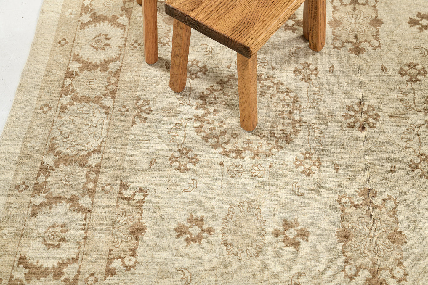 Vintage Style Mahal Style Rug Rapture Collection D5137
