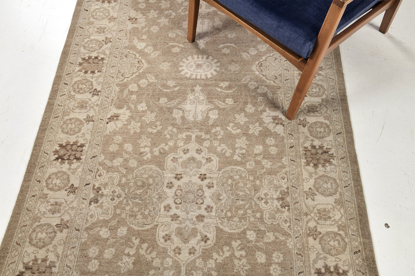 Vintage Style Agra Revival Rug