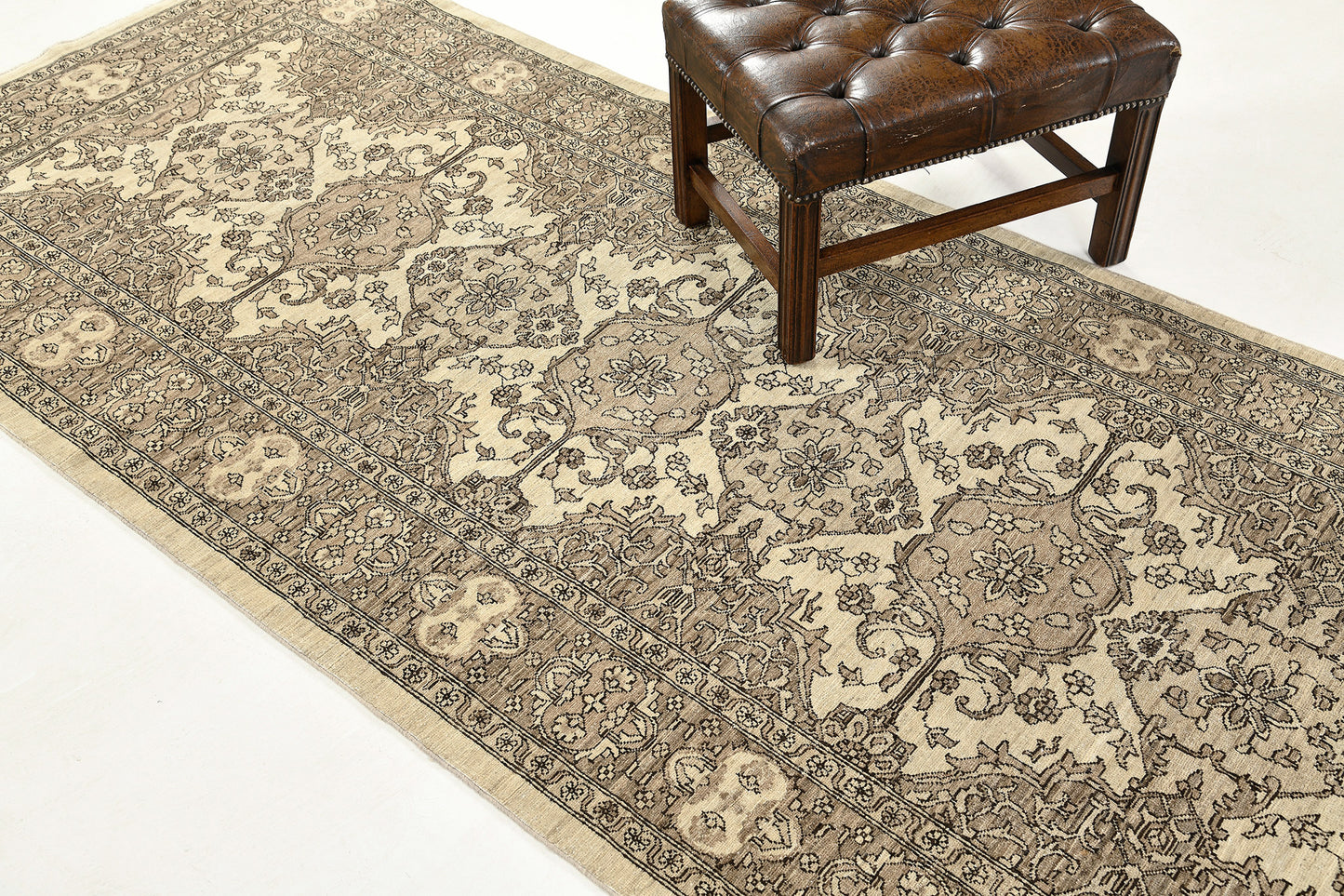 Vintage Style Formal Tabriz Design D5169