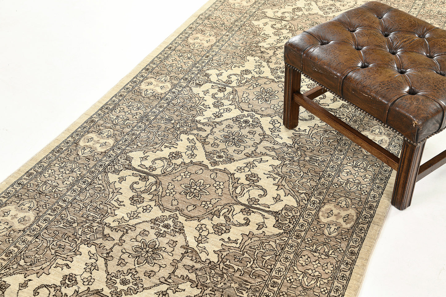 Vintage Style Formal Tabriz Design D5169