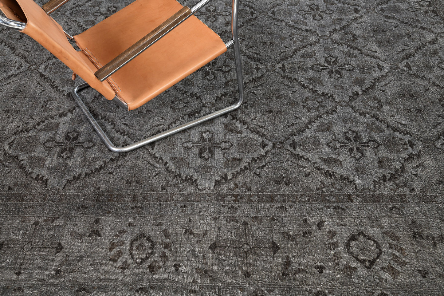 Vintage Style Mahal Panel Design Rug