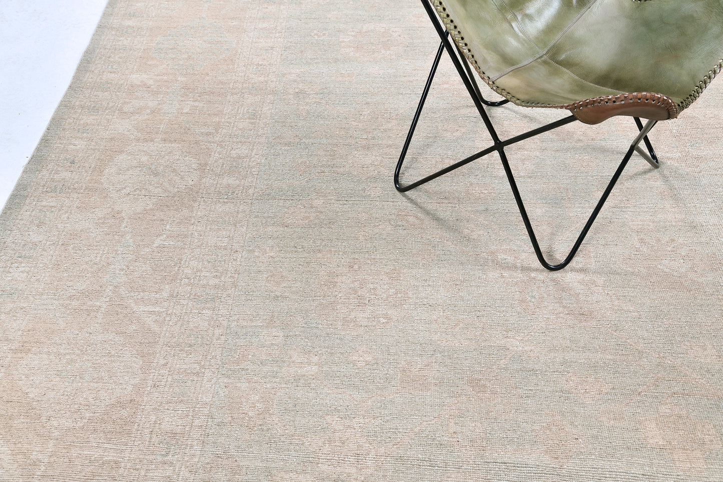 Vintage Style Mahal Design Rug