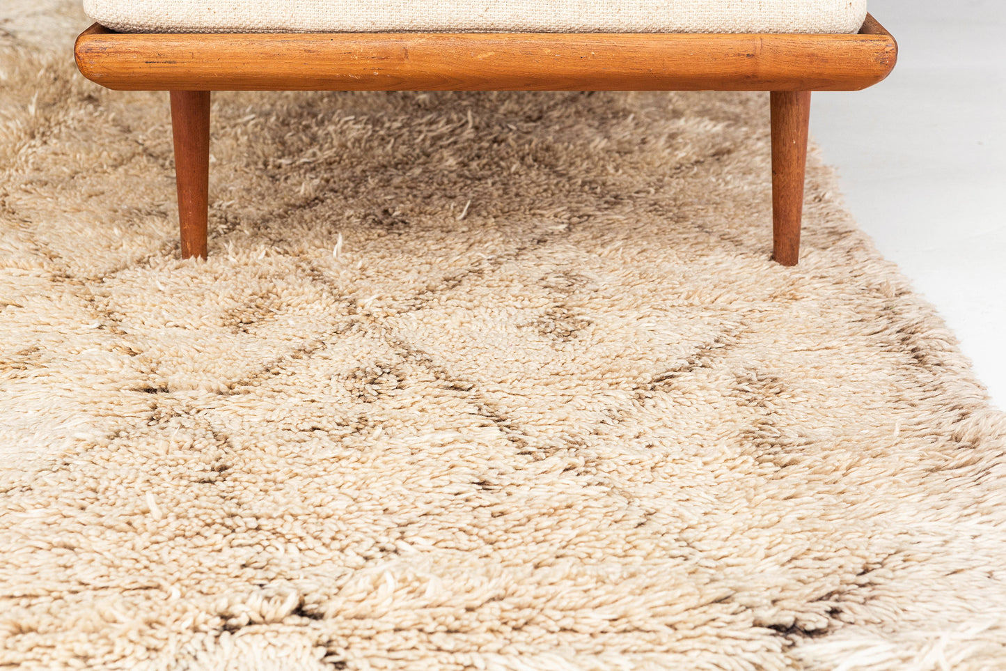 Modern Rug Image 13232 Vintage Moroccan Beni Ourain Tribe Rug
