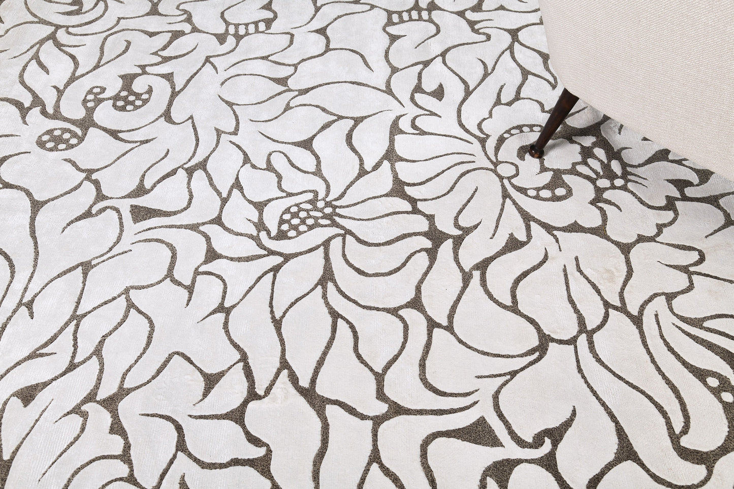 Modern Rug Image 7622 Modern Design Bamboo Silk Rug Jardin