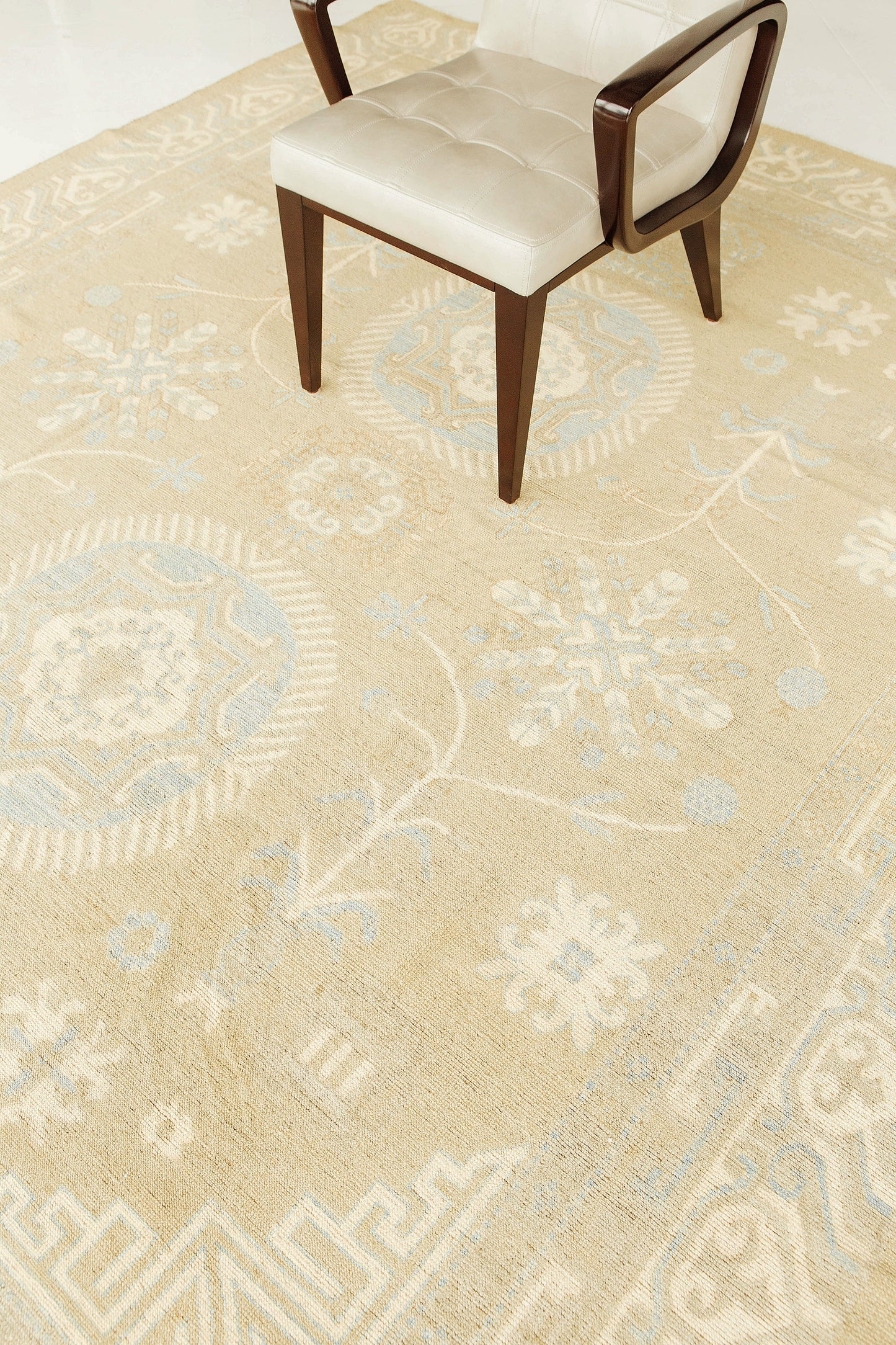 Vintage Style Khotan Design Rug D5583