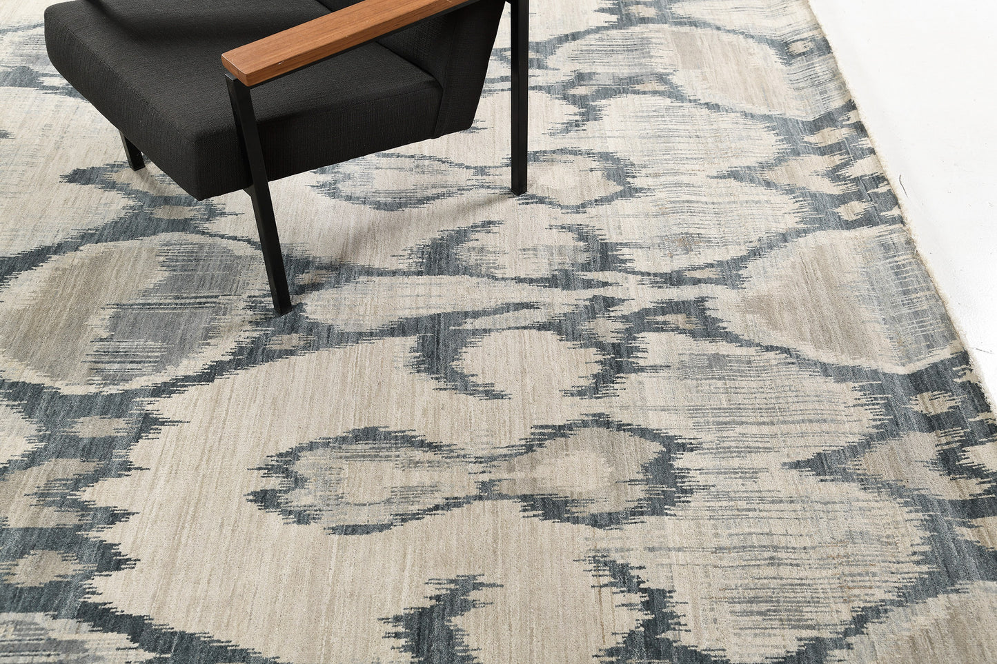 Ikat Design Rug Berja