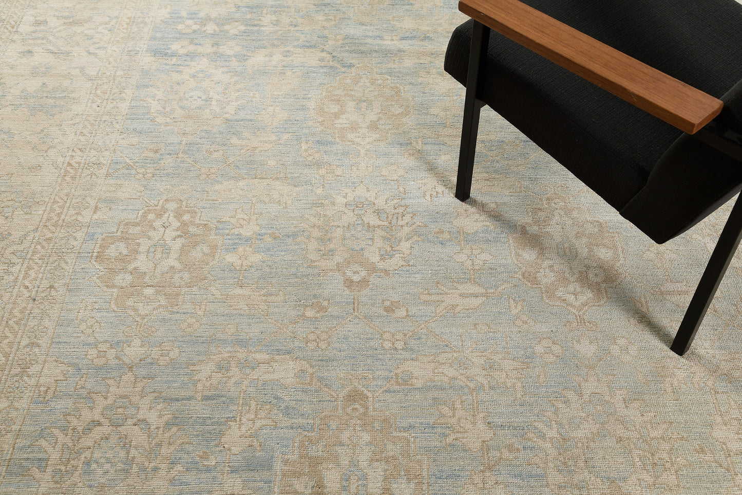 Vintage Style Safira Collection Sultanabad Design Rug