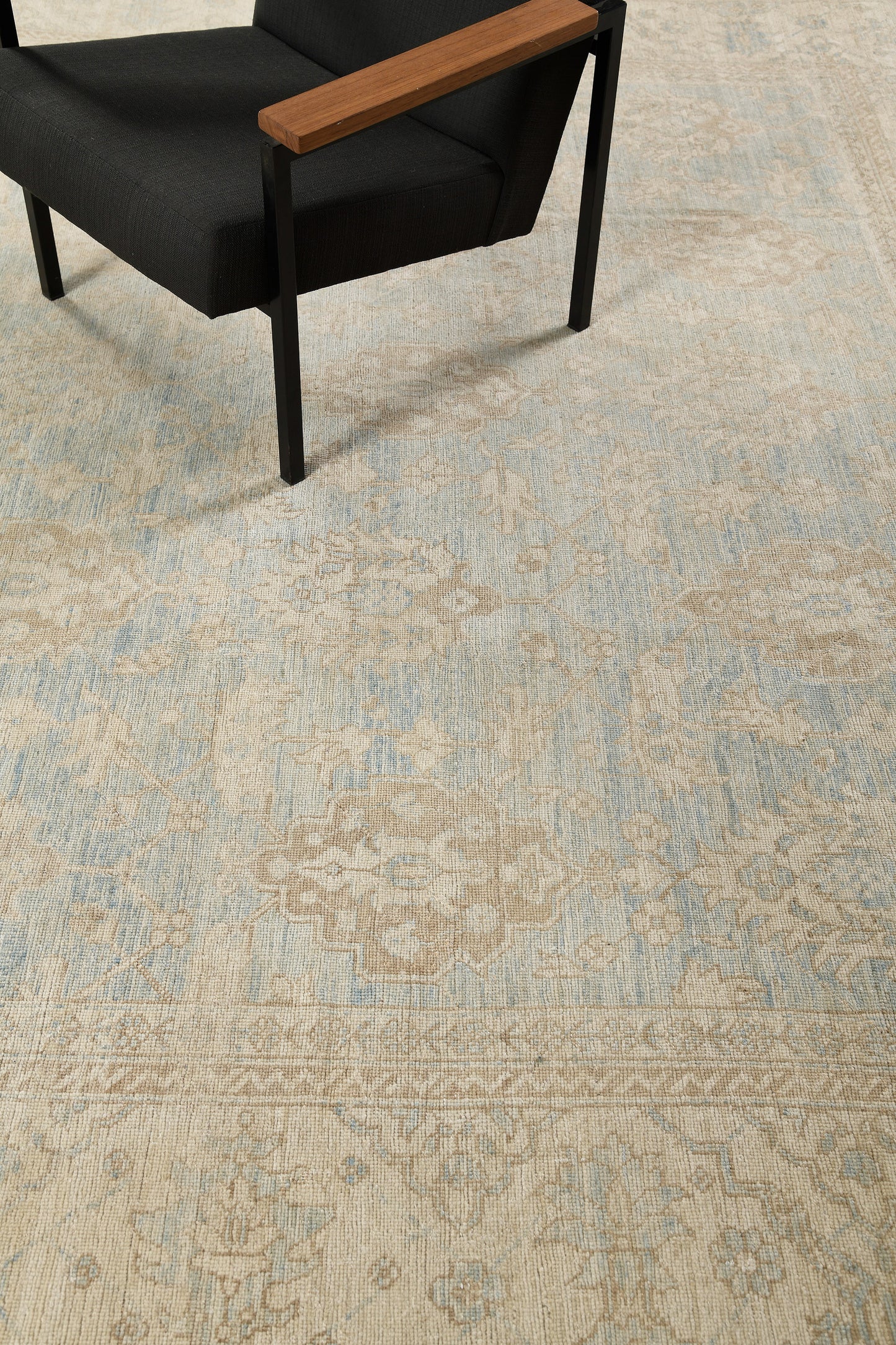 Vintage Style Safira Collection Sultanabad Design Rug