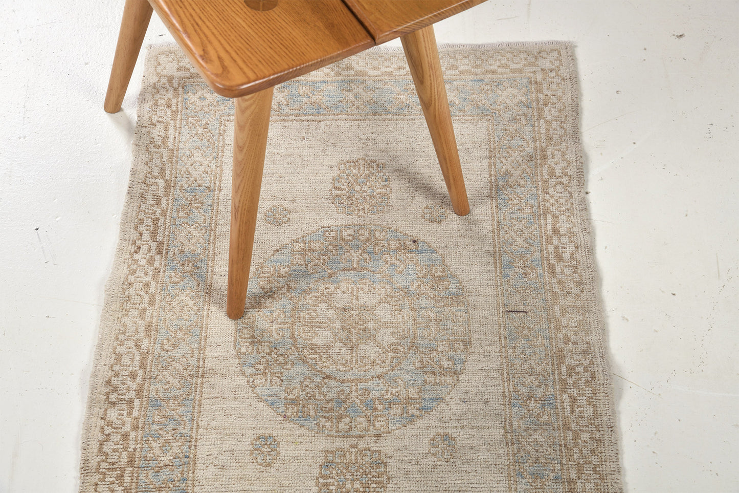 18th Century Khotan Design Revival D5387 Safira