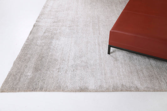 Solid Design Bamboo Silk Rug Dara - pure silk - close-up of weave texture and pile
