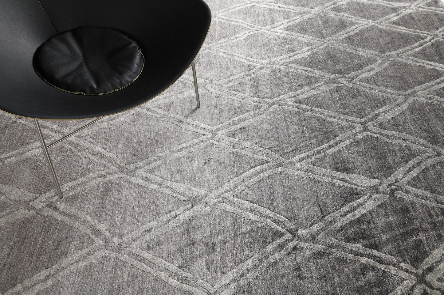 Modern Rug Image 7768 Modern Design Bamboo Silk Rug Palisade Embossed