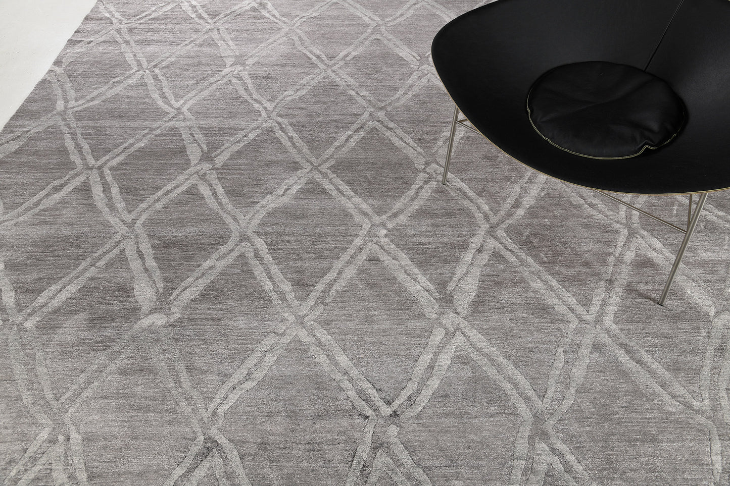 Modern Rug Image 7767 Modern Design Bamboo Silk Rug Palisade Embossed