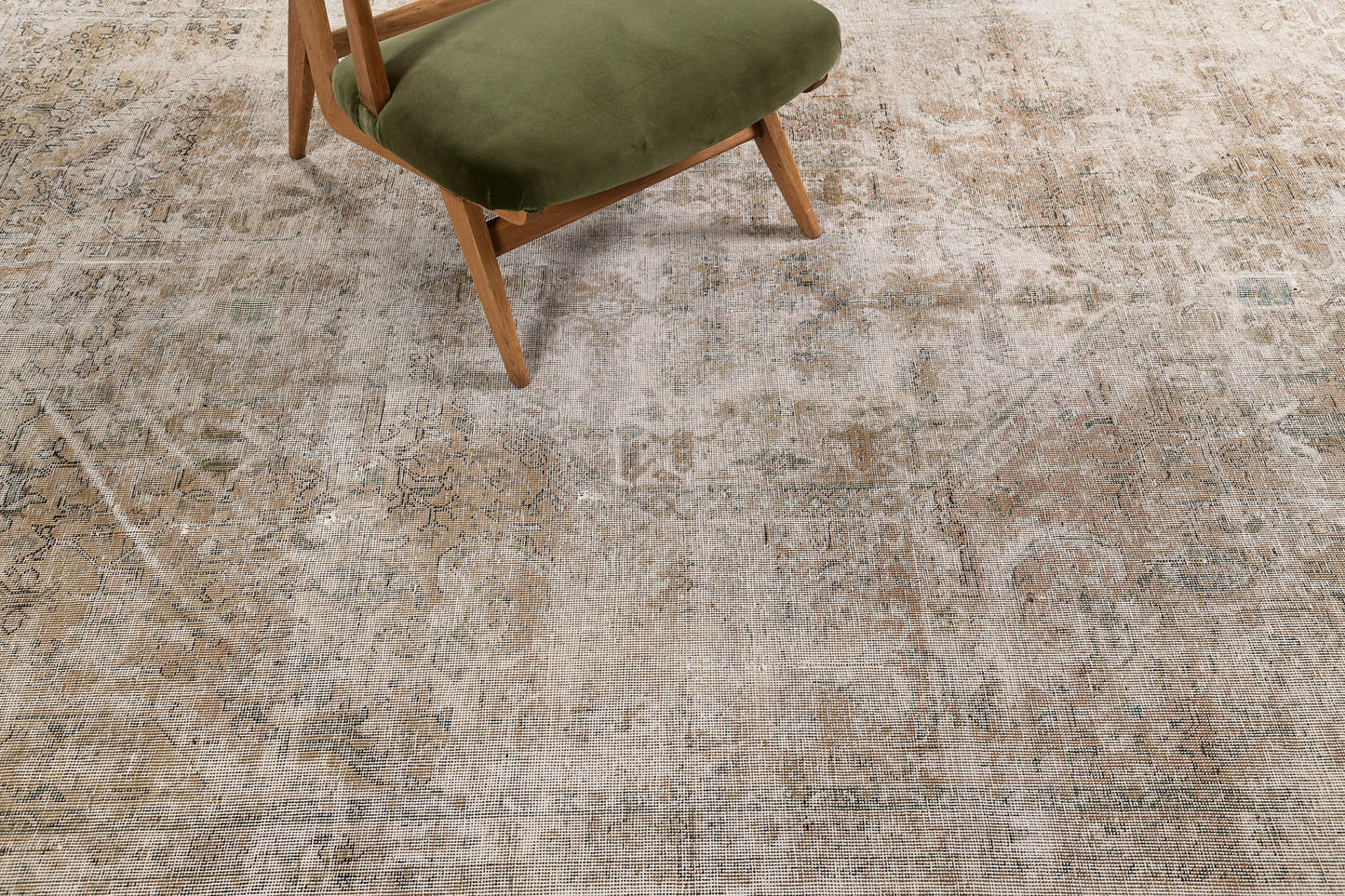 Persian Rug 3141 Vintage Distressed Persian Tabriz 25970