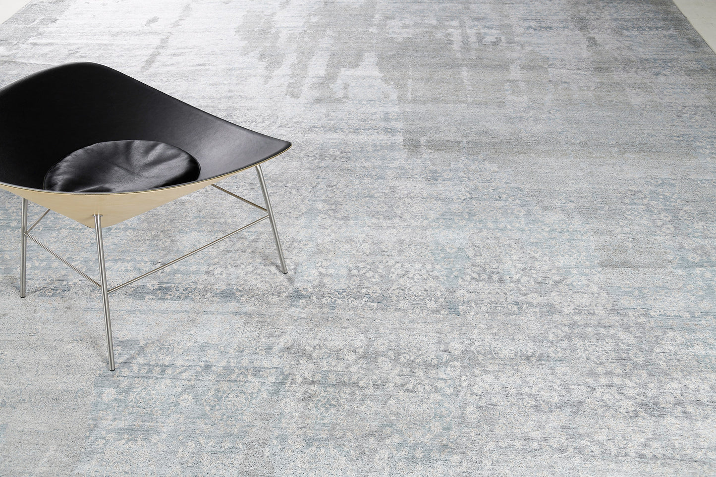 Modern Rug Image 7709 Modern Design Bamboo Silk Rug N963