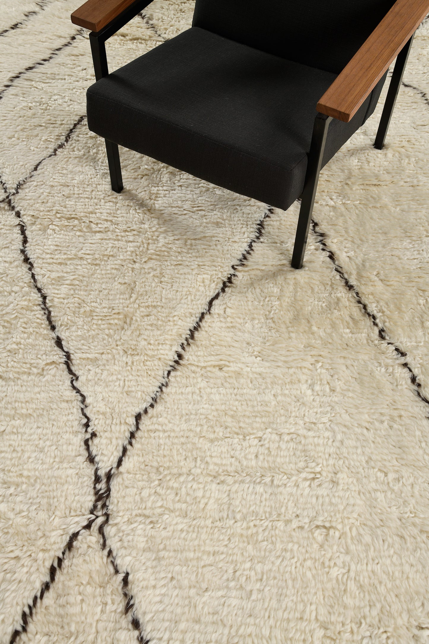 Modern Rug Image 8767 Natural Dye Moroccan Style Denali Collection