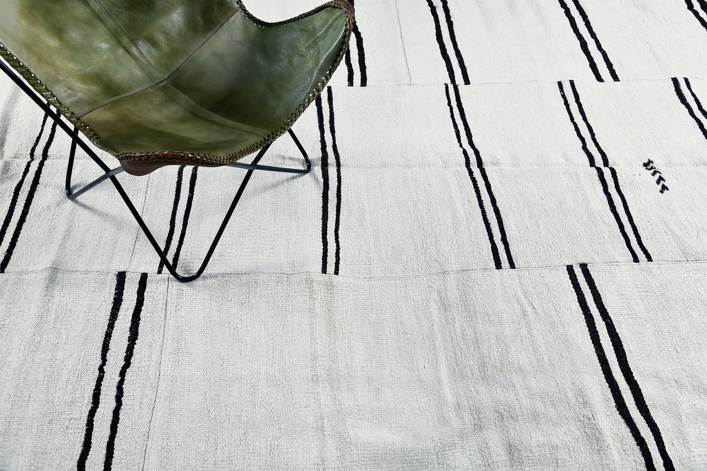 Vintage Turkish Duz Kilim