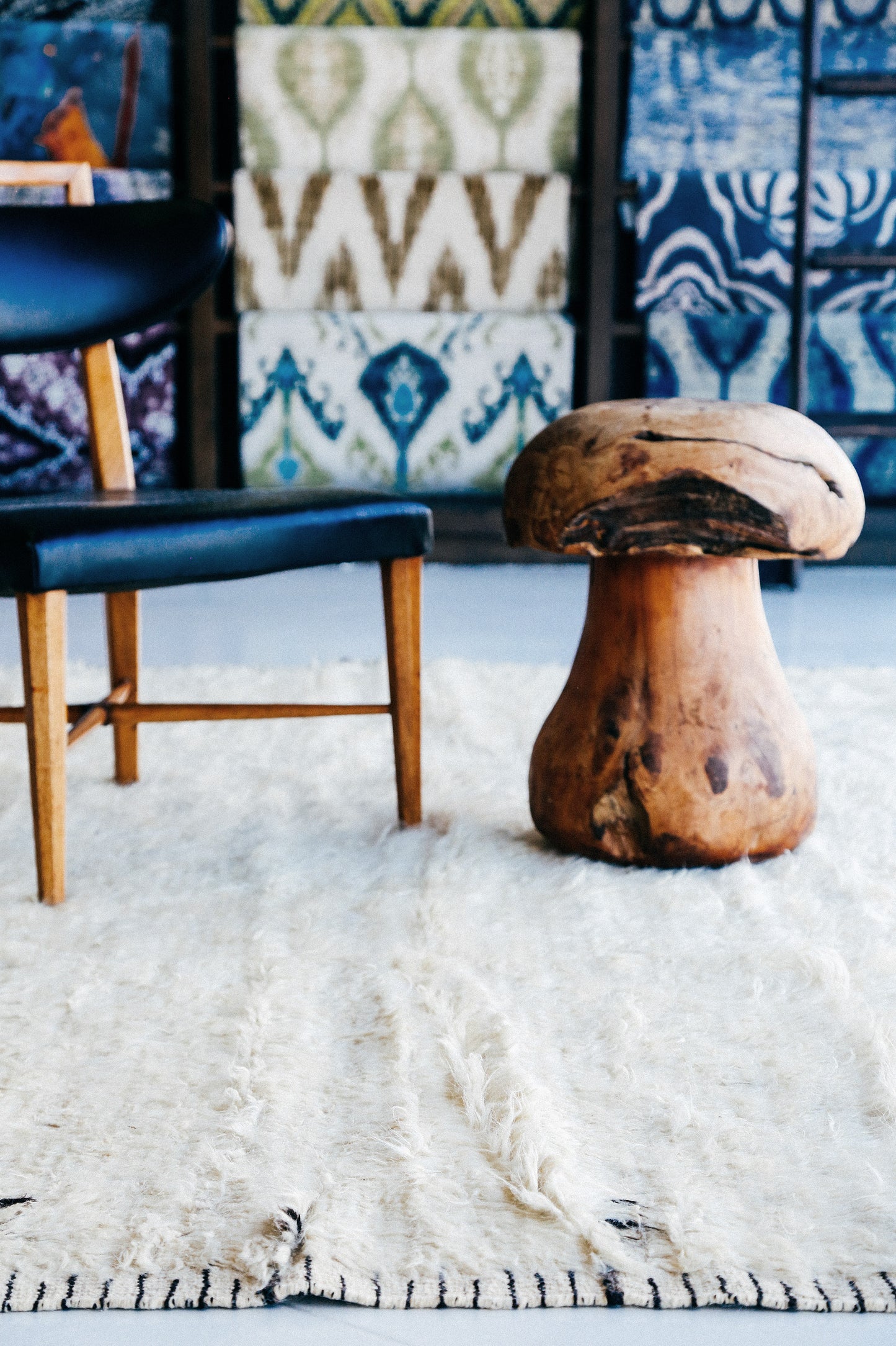 Modern Rug Image 4328 Fohn, Haute Bohemian