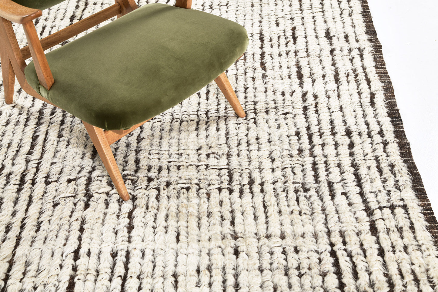 Modern Rug Image 4317 Fohn, Haute Bohemian