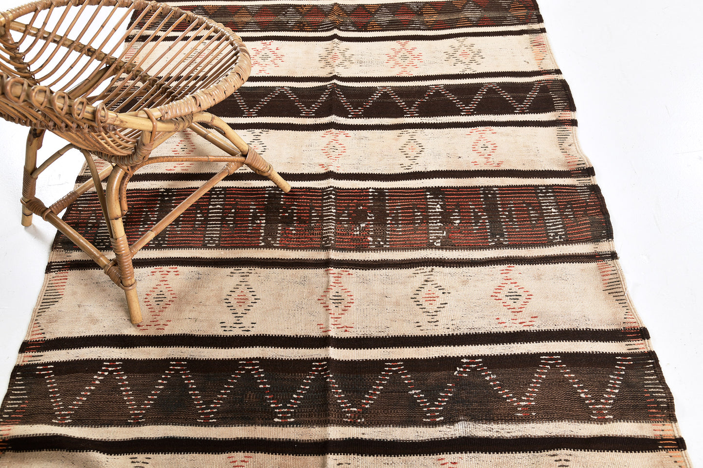 Modern Rug Image 13405 Vintage Moroccan High Atlas Berber Tribe Kilim