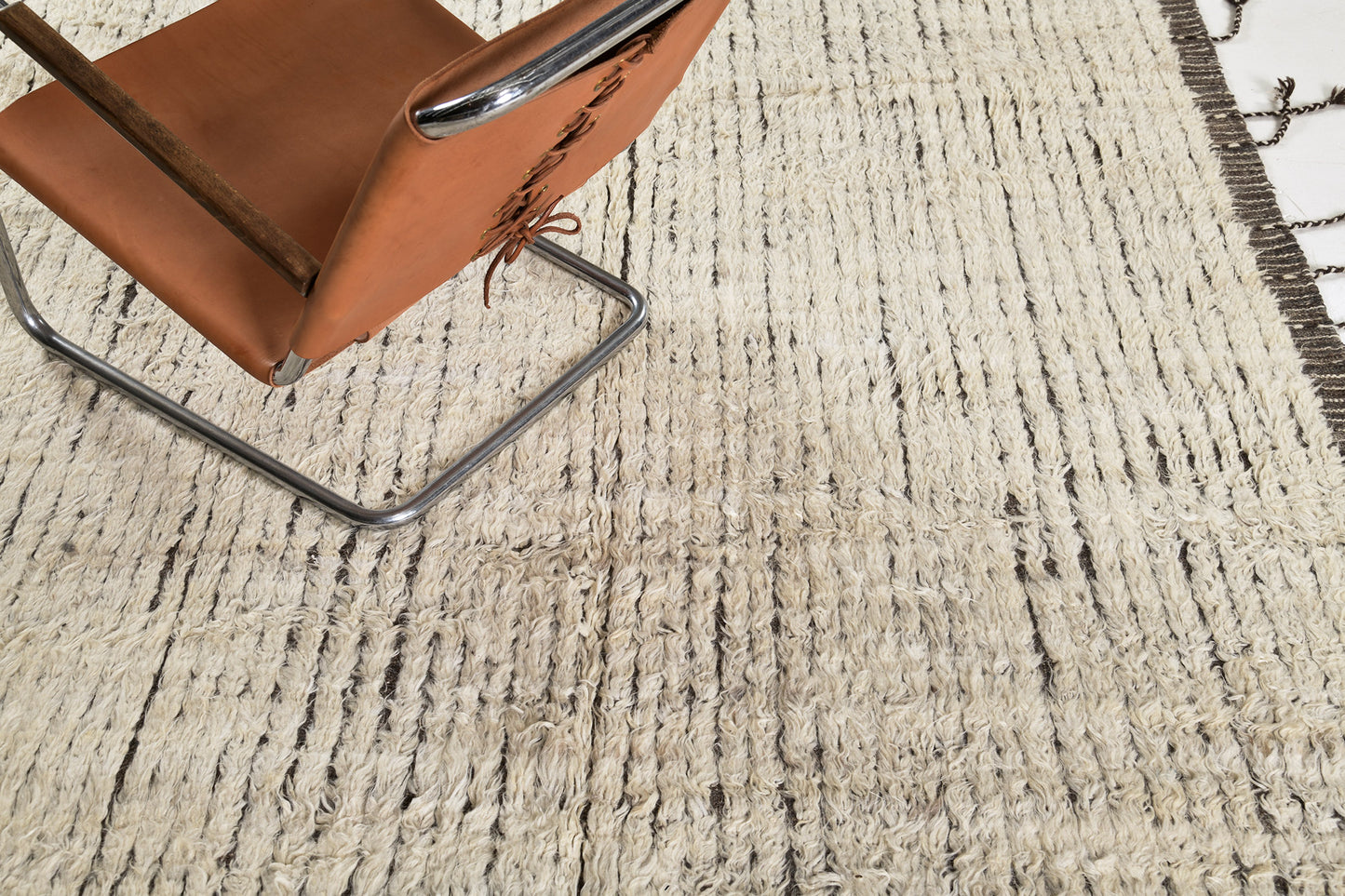 Modern Rug Image 4296 Fohn, Haute Bohemian