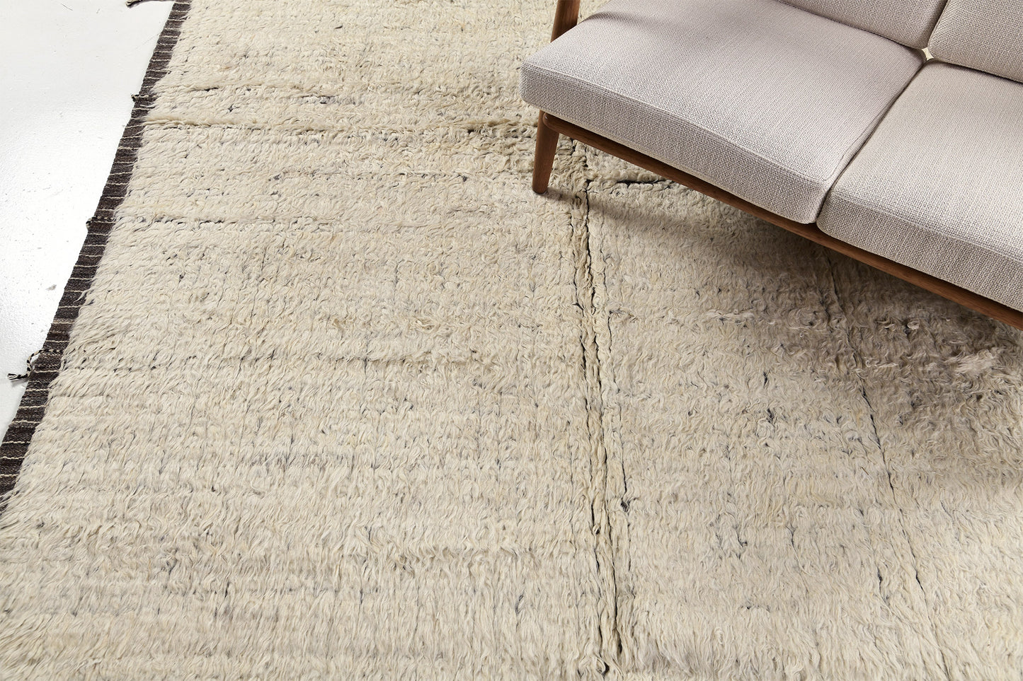 Modern Rug Image 4383 Fohn, Haute Bohemian, Rancho