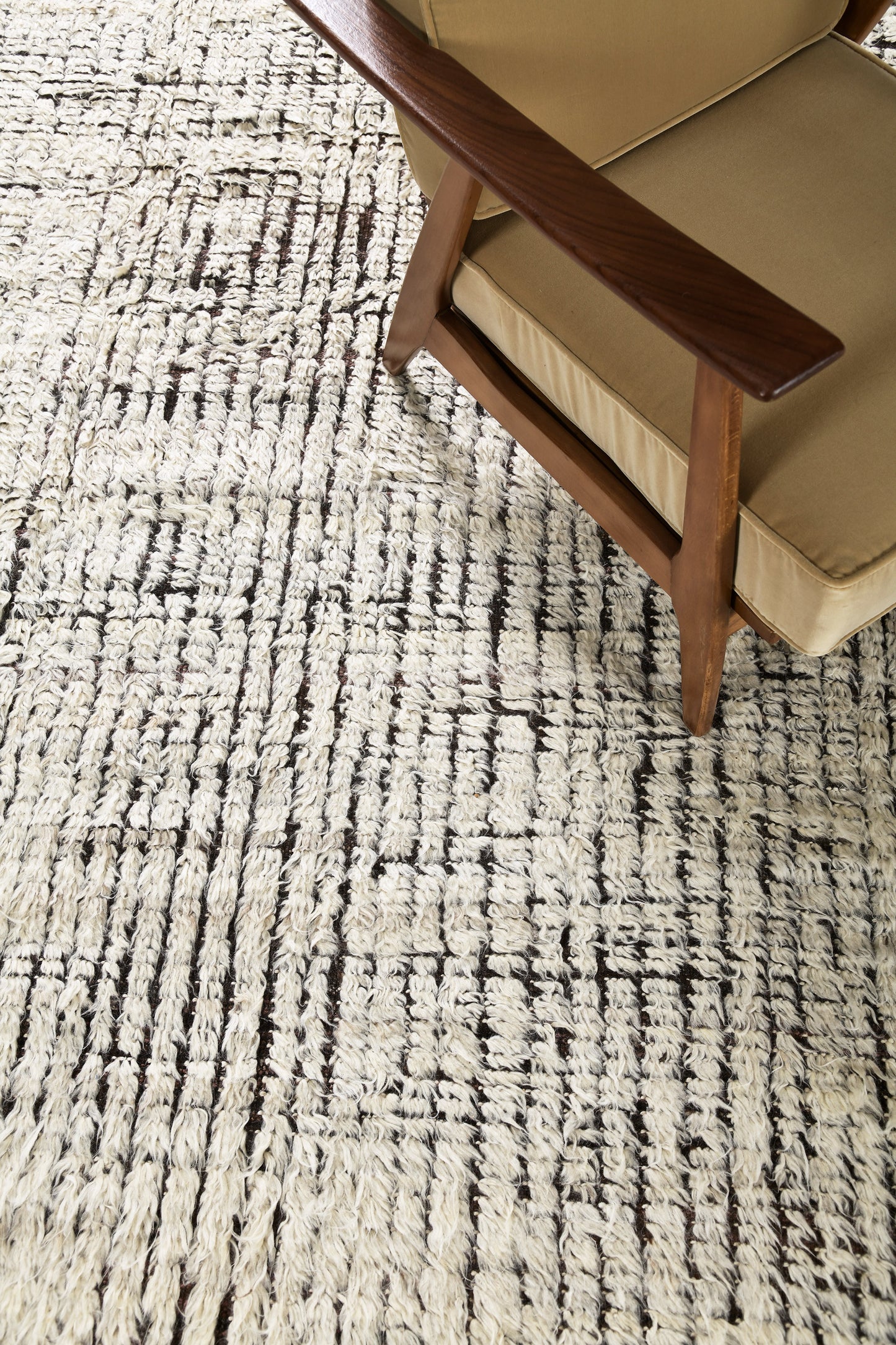 Modern Rug Image 4280 Fohn, Haute Bohemian