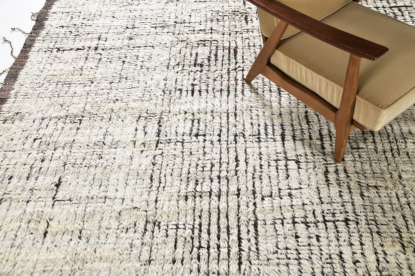 Modern Rug Image 4279 Fohn, Haute Bohemian