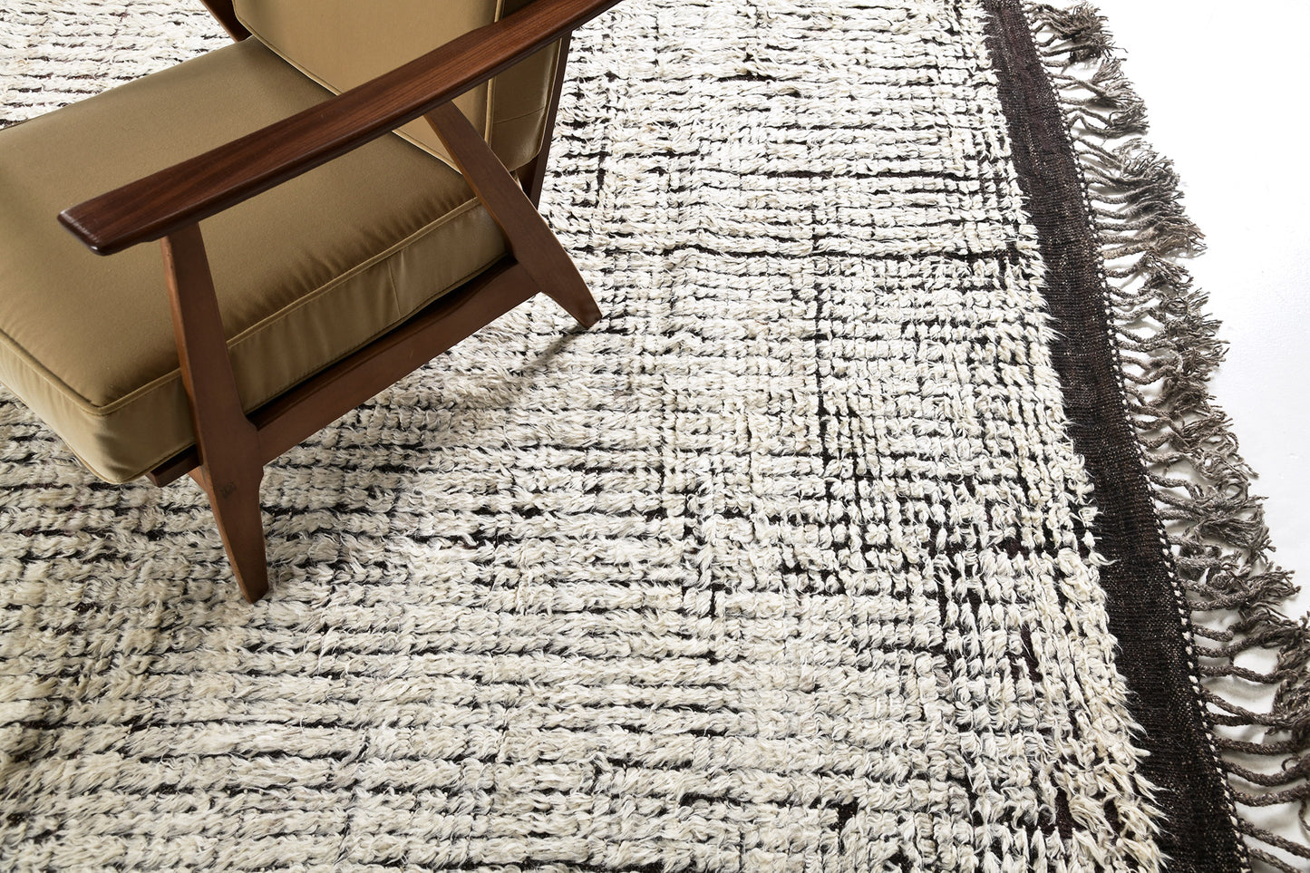 Modern Rug Image 4278 Fohn, Haute Bohemian