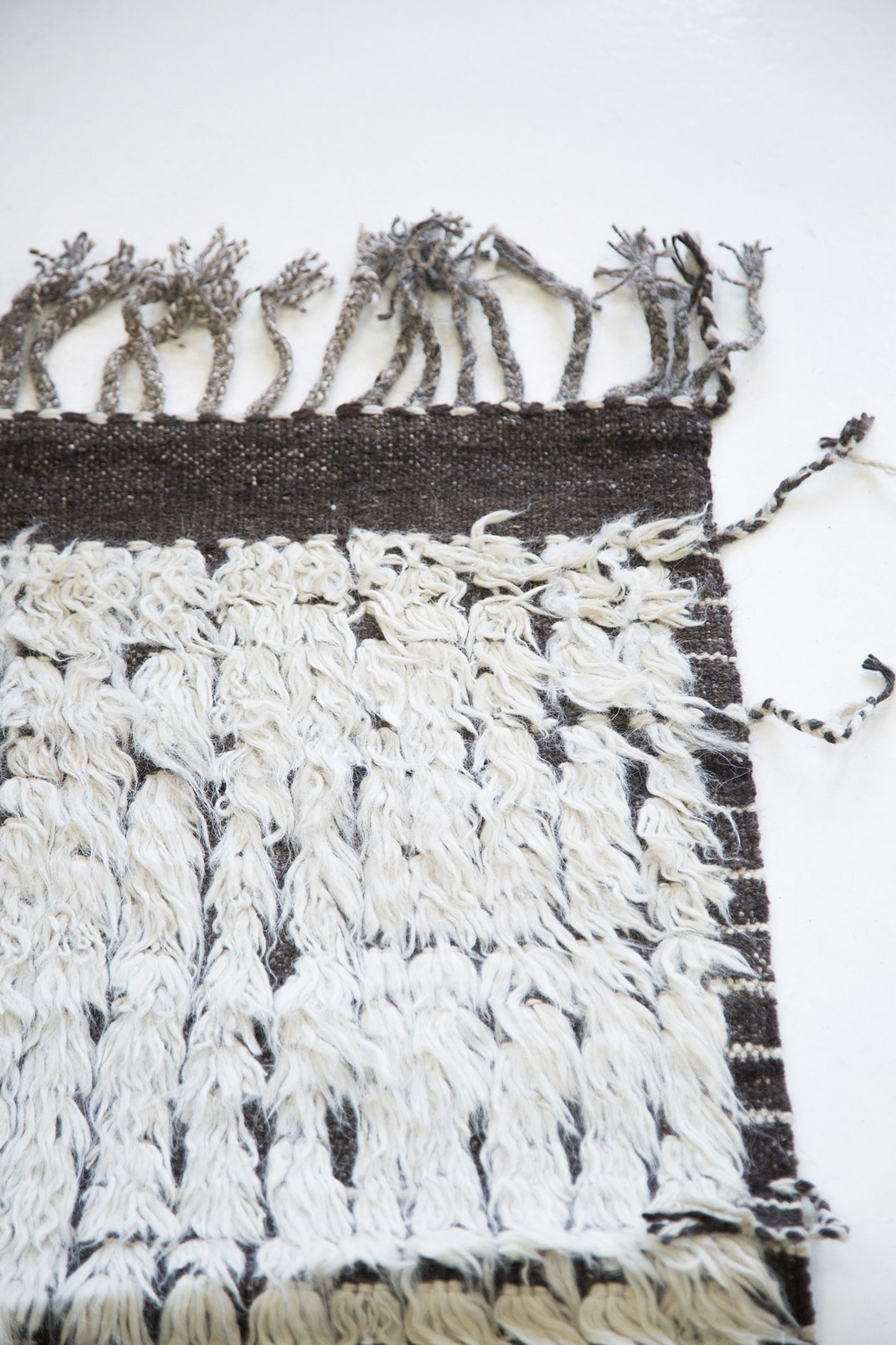Modern Rug Image 6148 Levanter, Haute Bohemian