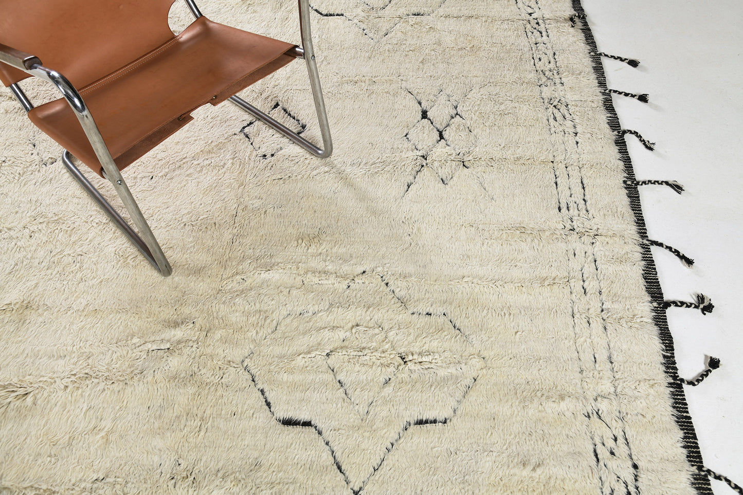 Modern Rug Image 2183 Brubu, Haute Bohemian