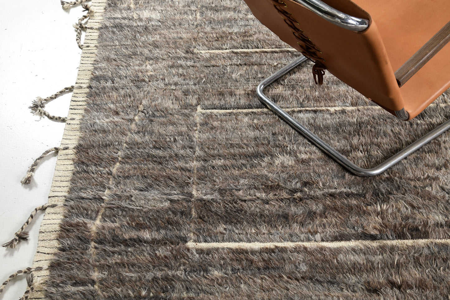 Modern Rug Image 2569 Cierzo, Haute Bohemian