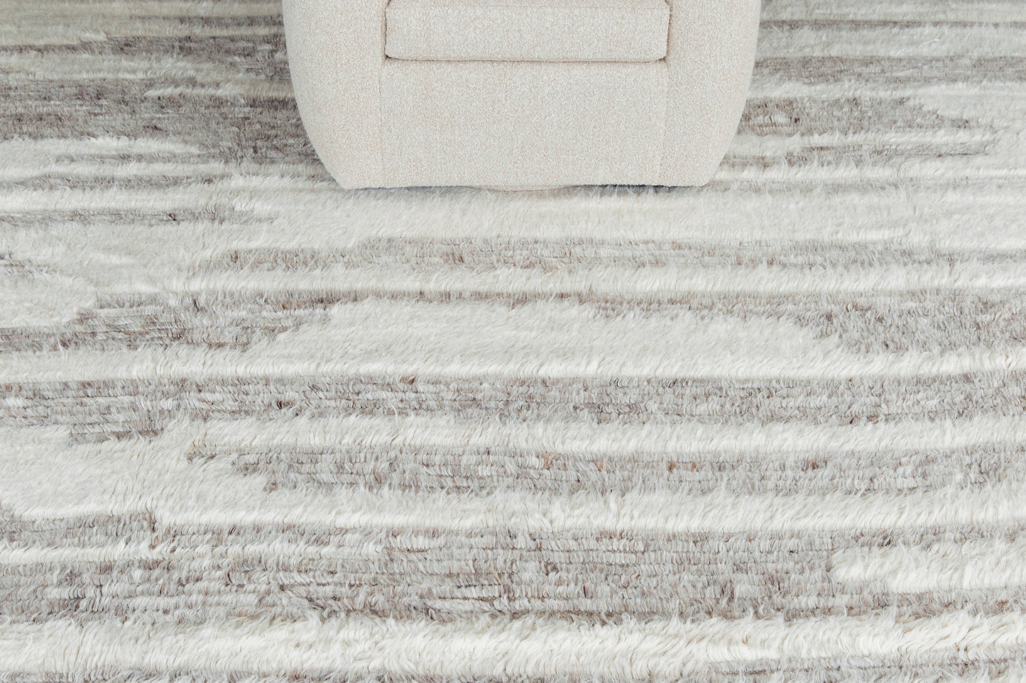 Modern Rug Image 3839 Broussard II, Atlas Collection
