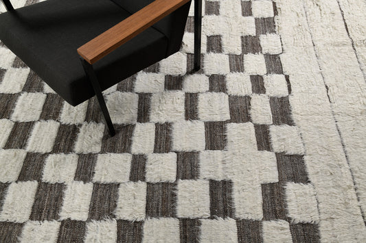 Modern Rug Image 10172 Sirocco, Haute Bohemian