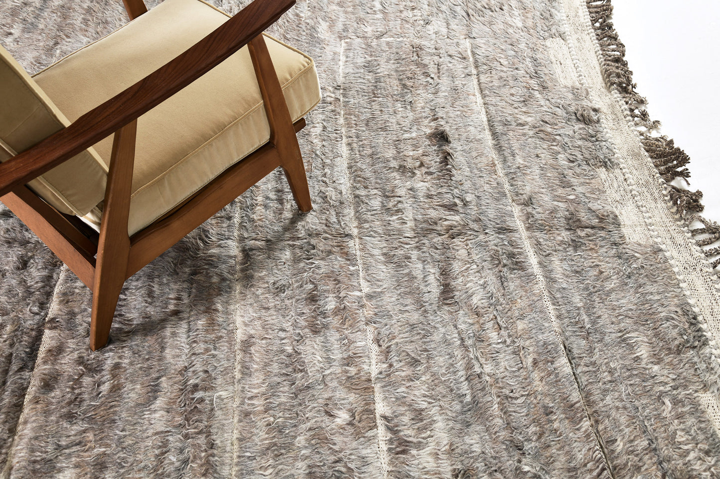 Modern Rug Image 2552 Cierzo, Haute Bohemian