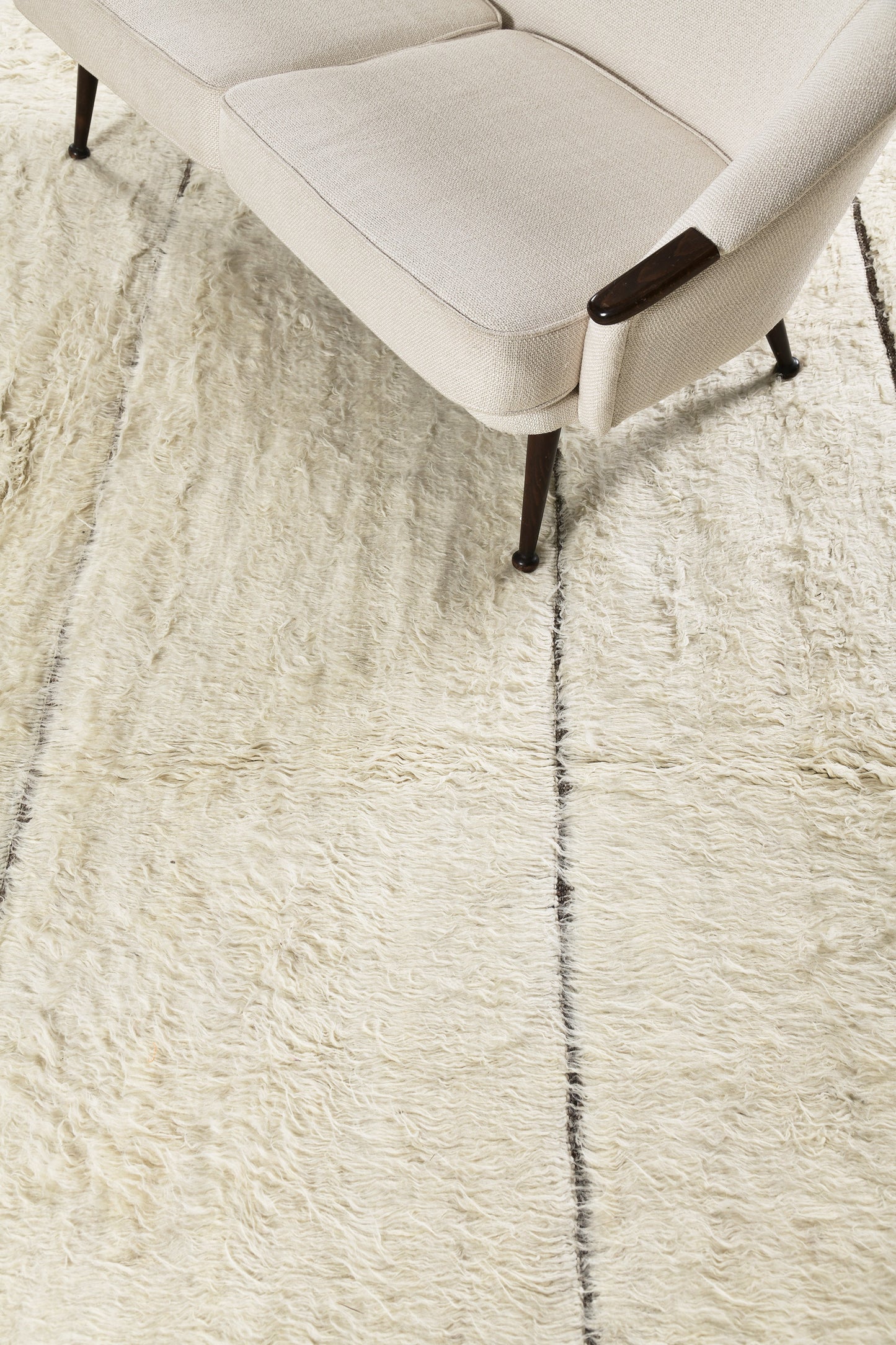 Modern Rug Image 2545 Cierzo, Haute Bohemian