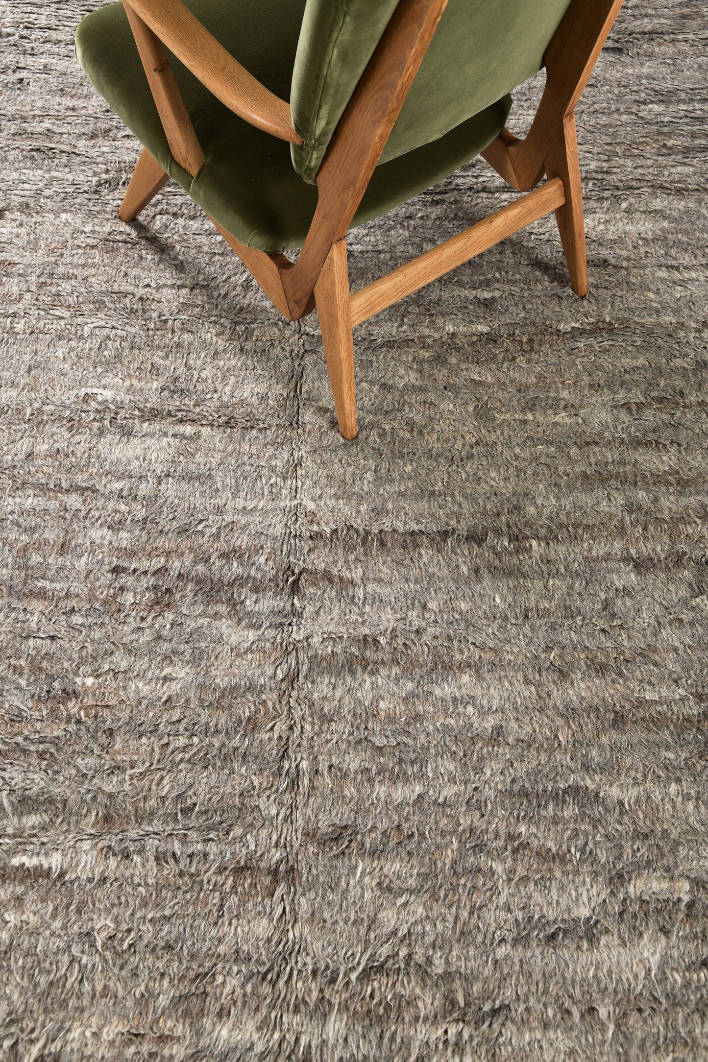 Modern Rug Image 4805 Gregale, Haute Bohemian