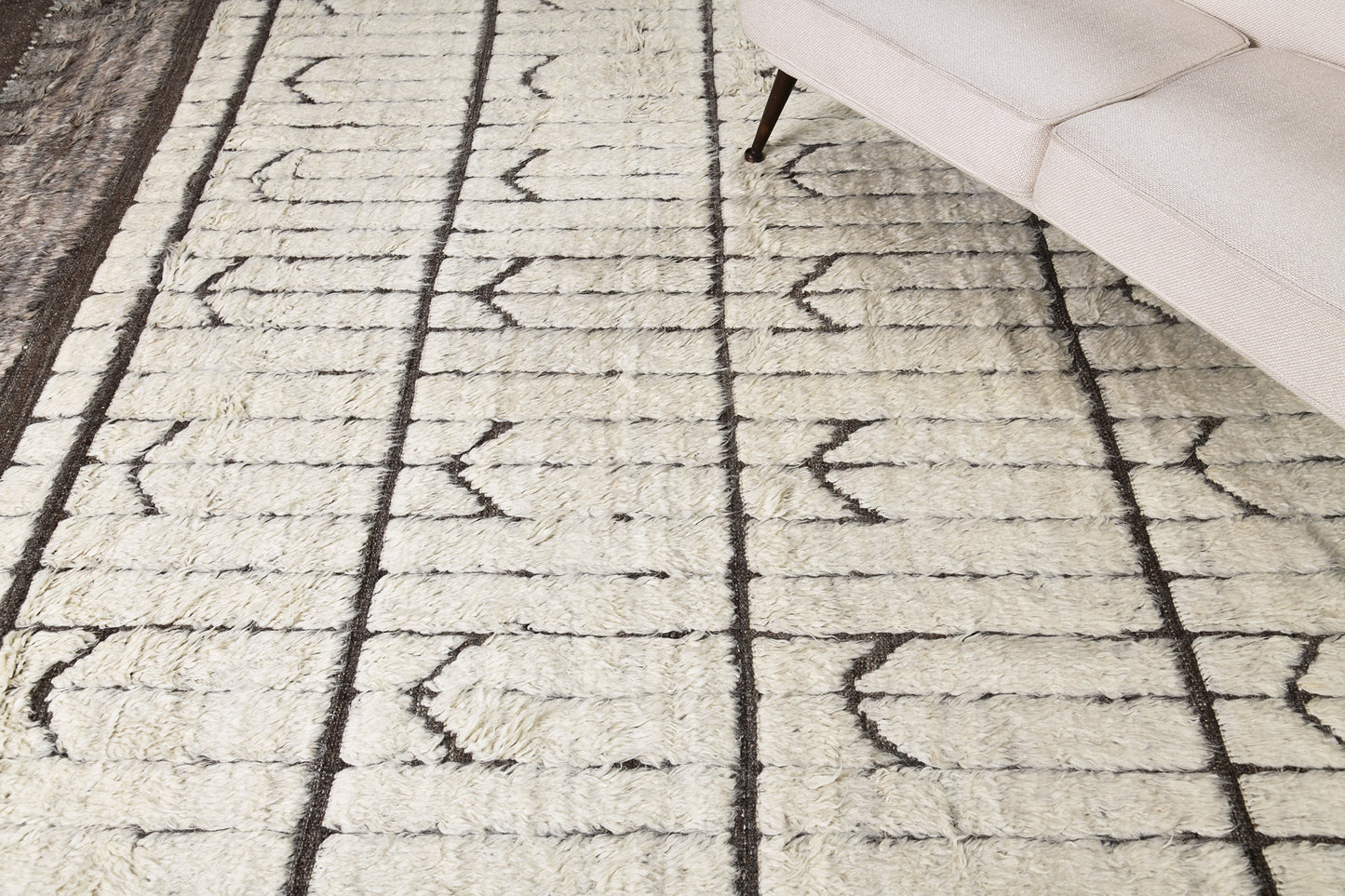 Modern Rug Image 11136 Taku, Haute Bohemian