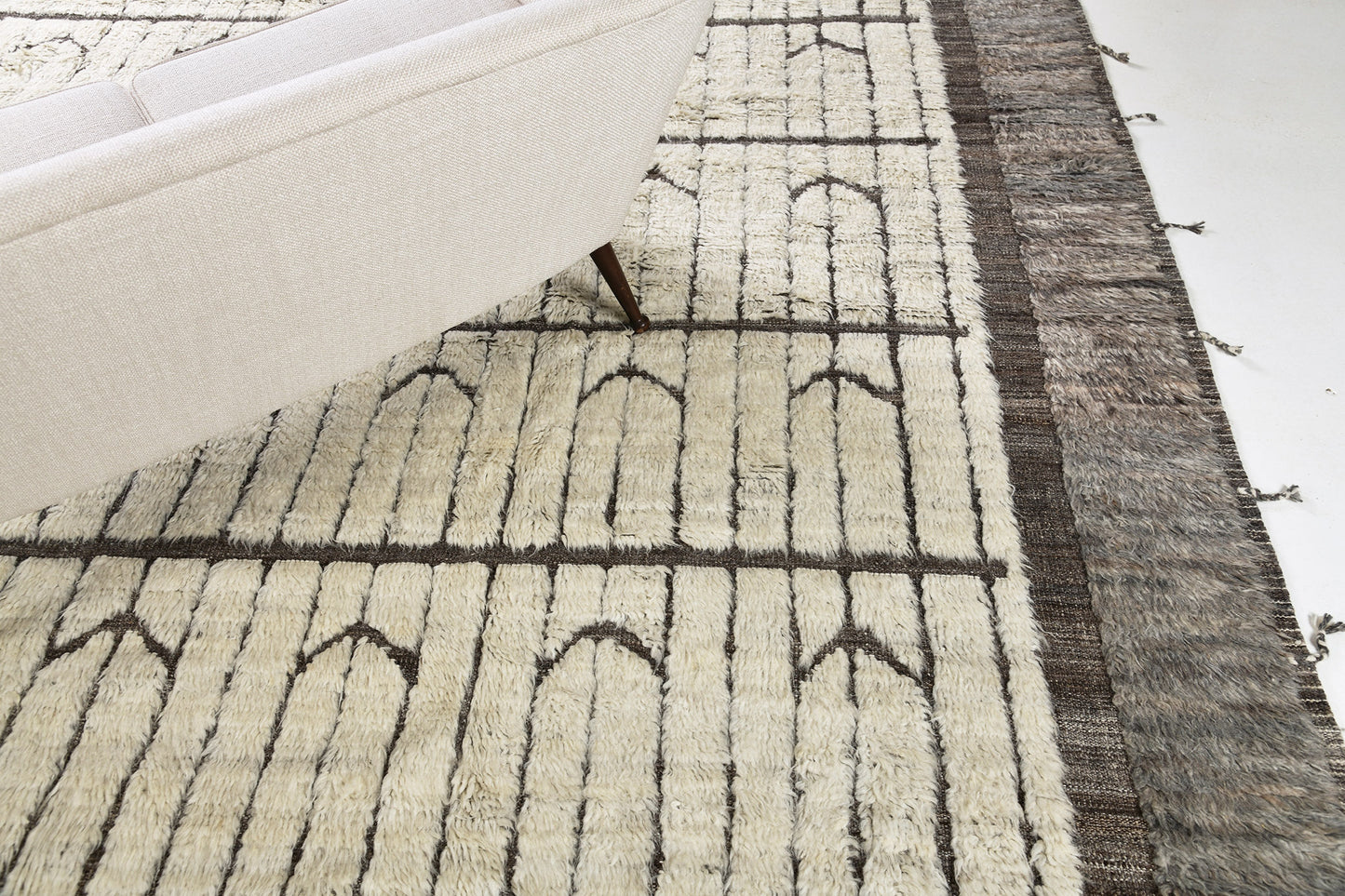 Modern Rug Image 11134 Taku, Haute Bohemian