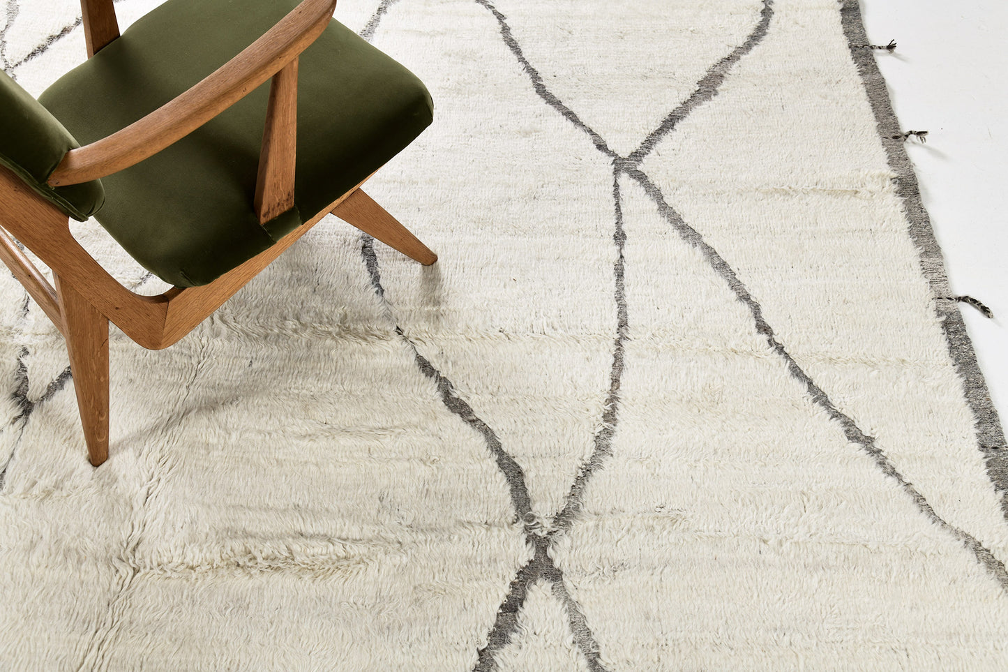 Modern Rug Image 1962 Bise, Atlas Collection