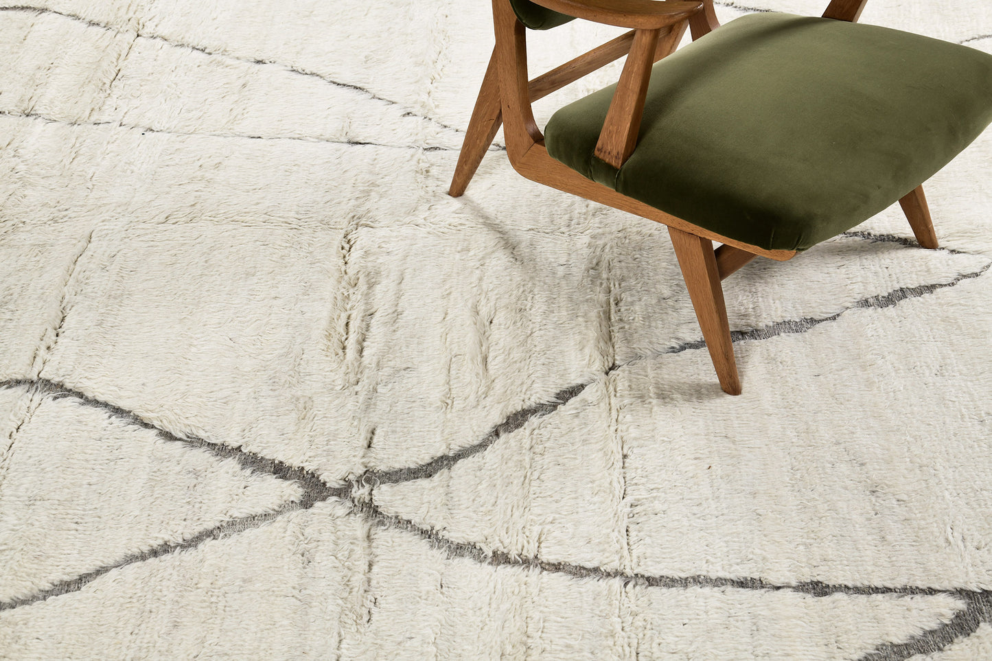 Modern Rug Image 1961 Bise, Atlas Collection