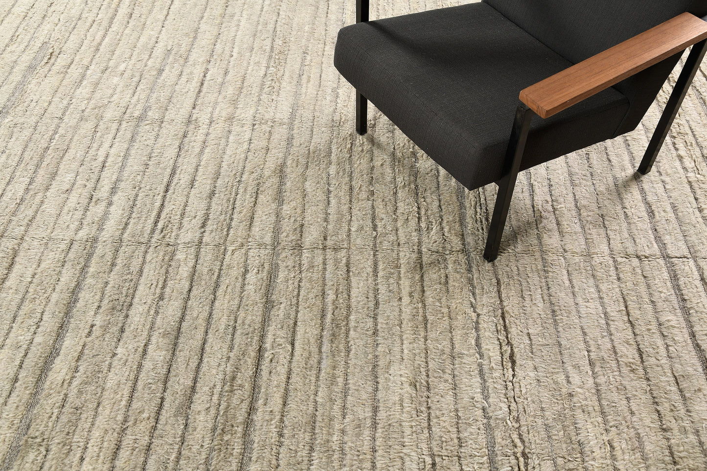 Modern Rug Image 10057 Shipca, Haute Bohemian