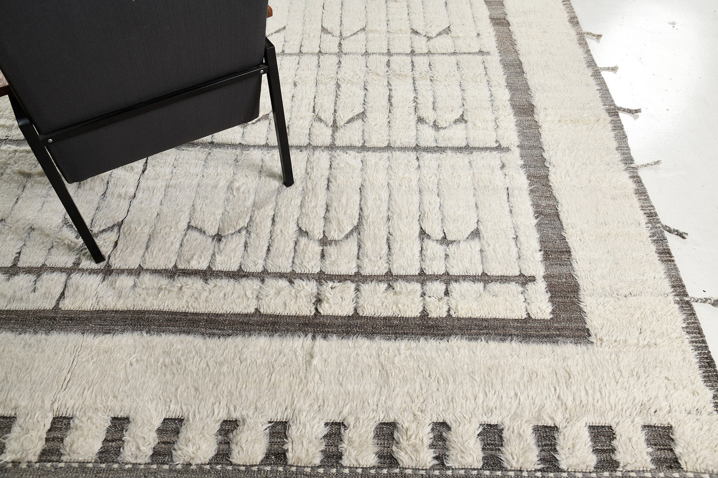 Modern Rug Image 11142 Taku, Haute Bohemian