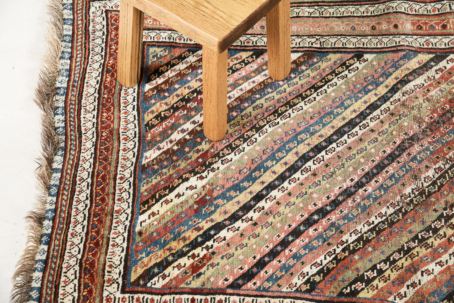 Persian Rug 569 Antique Persian Ghashgaie Rug 28778