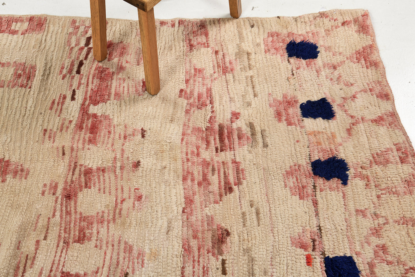 Modern Rug Image 12672 Vintage Moroccan Azilal Tribe Rug