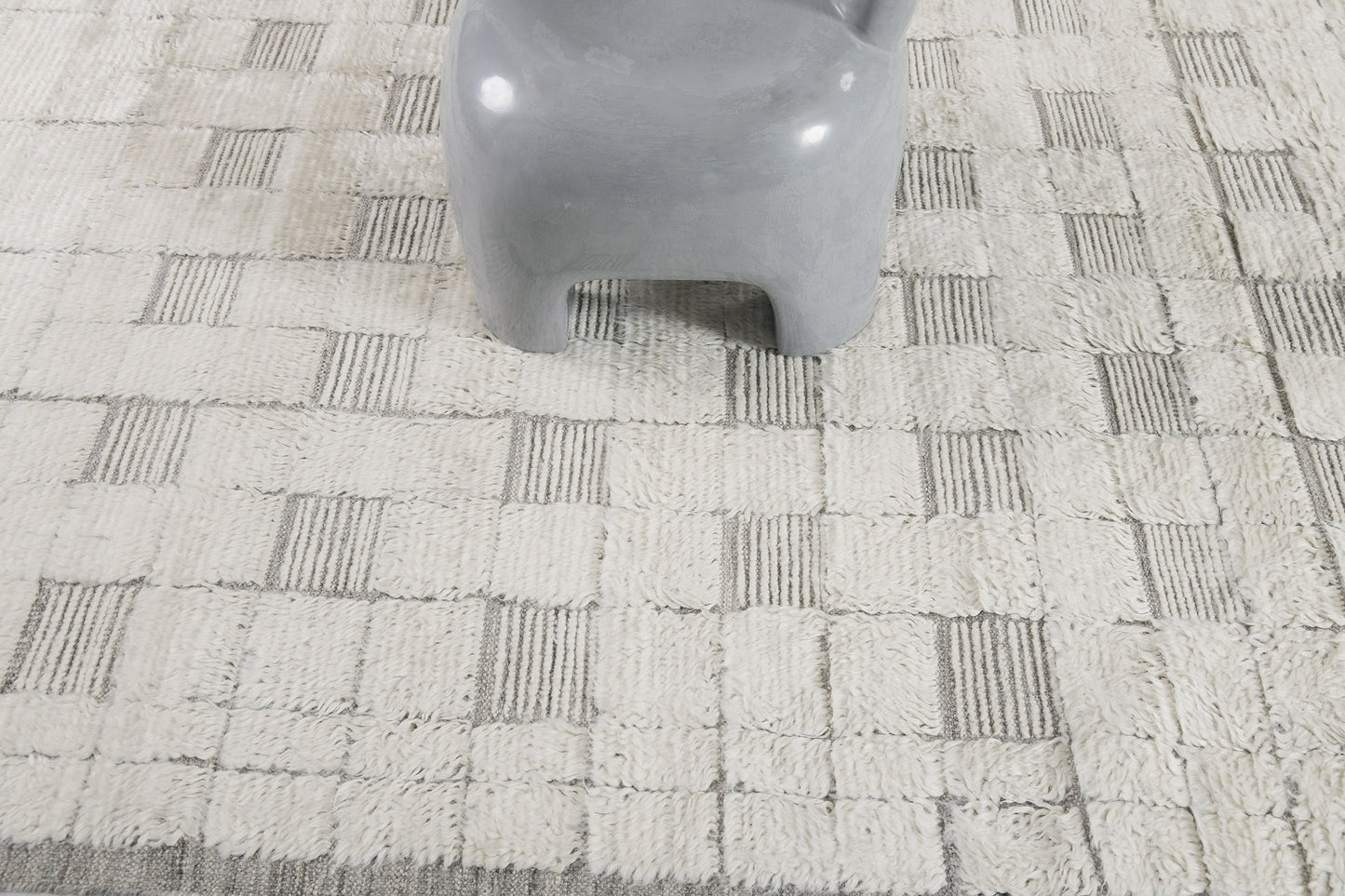 Modern Rug Image 5107 Heron, Sandpiper Collection