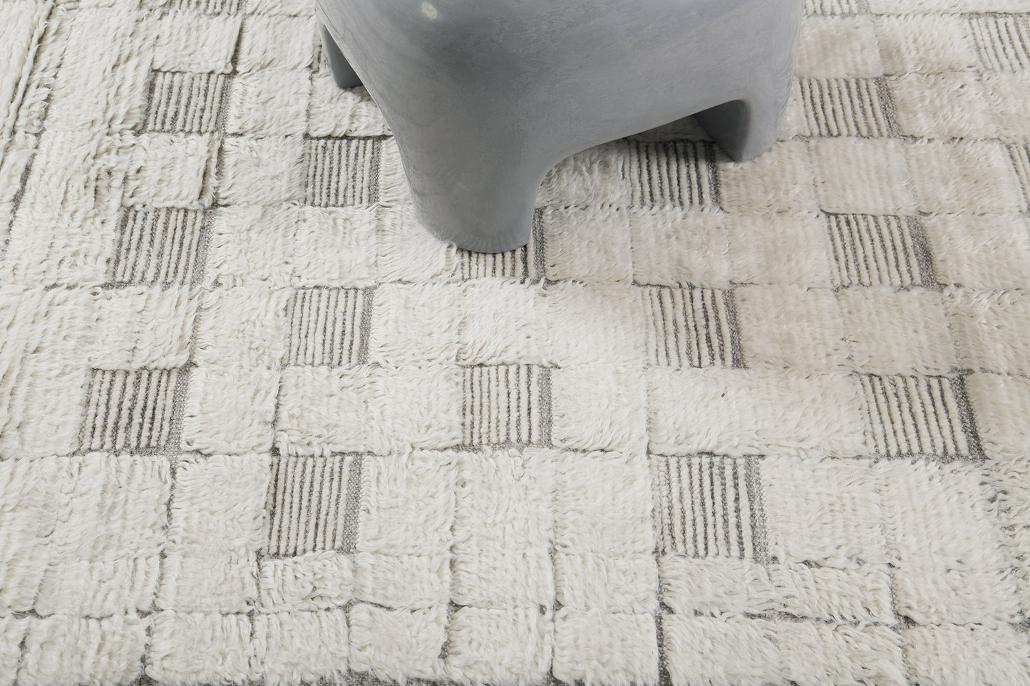 Modern Rug Image 5110 Heron, Sandpiper Collection