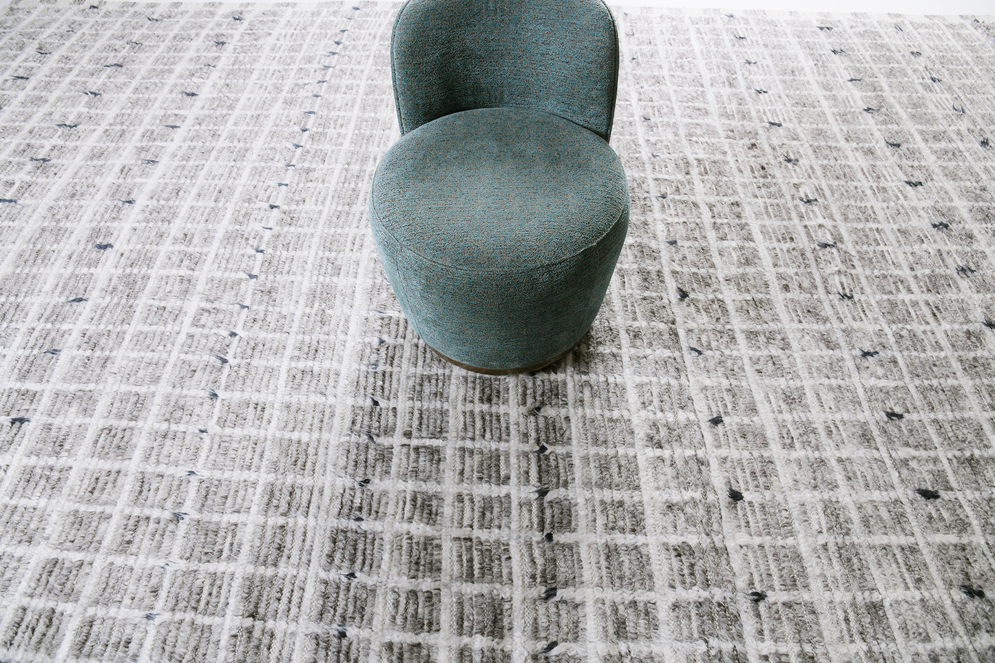 Modern Rug Image 781 Amihan, Sahara Collection 29708