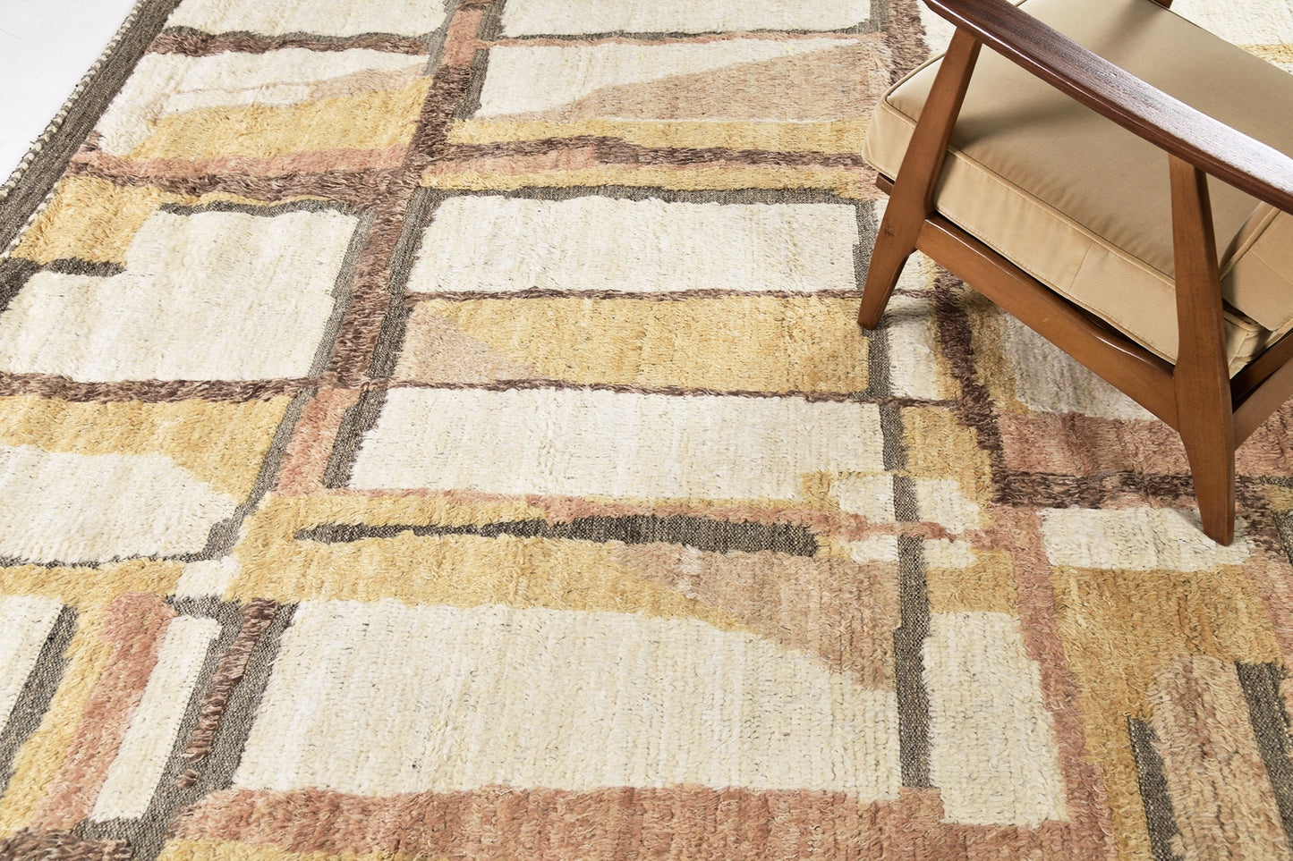Modern Rug Image 1324 Aziza, Atlas Collection